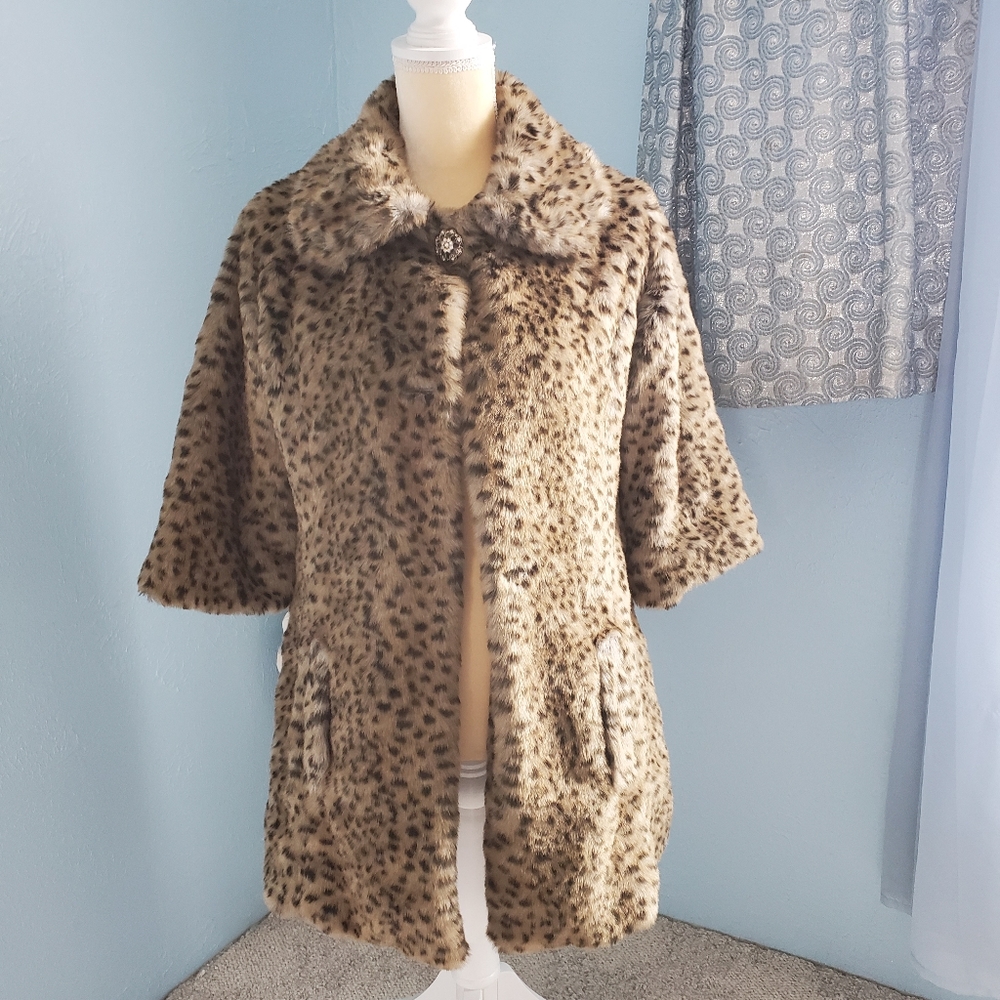 Me Jane faux fur leopard print coat F44